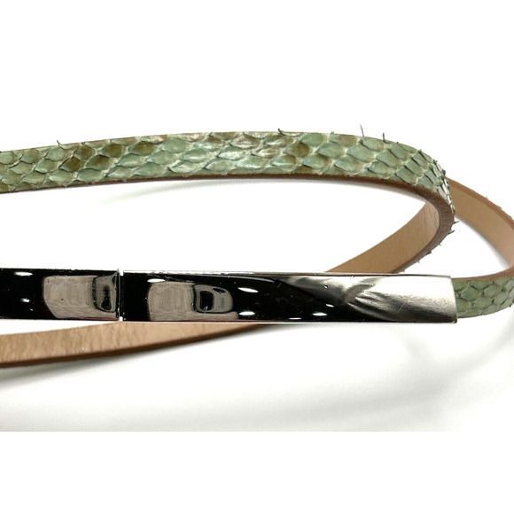 Vintage Salvatore Ferragamo Womens Size 29" Green Snakeskin Thin Strap Belt - Picture 2 of 15